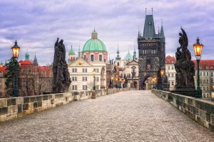 Карлов мост в Праге: история, адрес, легенды и фото